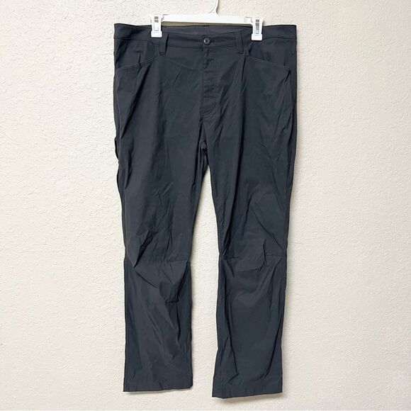 Eddie Bauer Tech Pant Mens Size 38x32 Hiking Gray Stretch Nylon - Picture 1 of 6